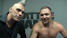 Bridgette B秀巨乳后紧屁眼吞大屌