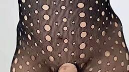 Madura rubia de gran culo me seduce con su sensual lencería y hace que me corra dentro de ella espero no quede embarazada