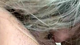 Madura rubia de gran culo me seduce con su sensual lencería y hace que me corra dentro de ella espero no quede embarazada