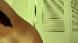 alisson, show off that delicious pink pussy riding a dildo so well!