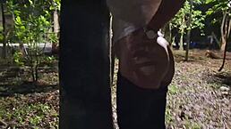 a safada me levou na praça da cidade pra ficar peladinha e tomar porra na boquinha