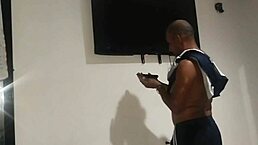 Curvy Colombian housewife cheats with husband’s friend in steamy amateur action.