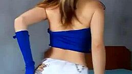 Can bonneyuwu show how her tight teen pussy drips while masturbating with a dildo?