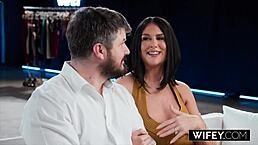 Gorgeous lesbian tribbing massage session