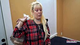 blonde nikki j rubs her pussy and sucks a cock before she gets banged