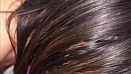 La mama de mi mejor amigo me encuentra husmeando su ropa interior!