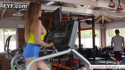 布莱尔威廉姆斯老公不在偷情健身猛男 深喉颜射