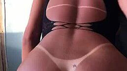 Hey, Model Showing Off Her Ass