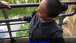 Soquei meu pau com força no cu da anãzinha na sacada