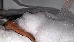 i'm jerking off in the jacuzzi with music, come play with my cock