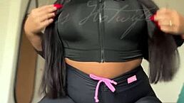 i posted a naughty video of my wife in leggings on vip