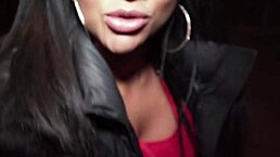 My rizz makes Yasmina Khan wet.