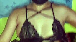 Mi Hermosa Amiga Otaku Me Deja Follarla Después De Ir A Convención Parte 2. Bent Over Close-Up Sex.