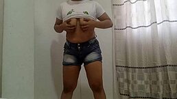 i love how my step daughter dances naked her wet pussy squirting with dildo