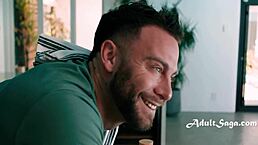 绝望女孩为老板屈服感恩献逼