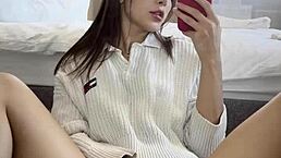 Ellie Leen Fingers Herself in Front of the Mirror. Can You Handle the Squirt?