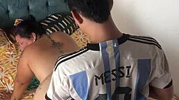 sexo anal con el vergon de mi padrastro me da leche en el culo