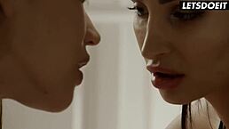 alyssia kent & alyssa reece team up for best threesome whiteboxxx?