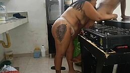 Mi Cuñado LLEGA a casa me seduce y terminamos FOLLANDO dejándome toda la vagina llena de semen