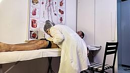 Paciente Gets Hard During Nurse Exam!