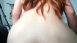 La mejor amiga de mi novia me quiere deslechar a sentones. Mature big ass amateur Mexican homemade curvy roommate sex.