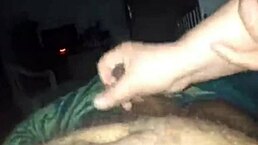 xingando o corno enquanto dou boquete e anal com gozada no cu gordo