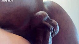 Metendo em dois cuzinhos muito forte