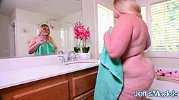 Blonde Plumper Luna Storm Enjoys Solo Wanking In Bathtub With Big Natural Tits