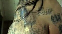 Comi a gostosa da minha namorada no banho with interracial anal