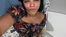 Sai Sem Calcinha No Mercado Meu Vizinho Viu Me Ajudou E Comeu Meu Cuzinho No Pelo Sem Camisinha