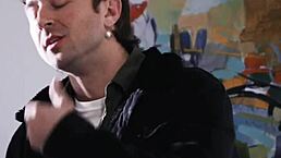 Perfect girl Vanna Bardot, why not give a special steamy Nuru massage for his birthday with French subtitles?