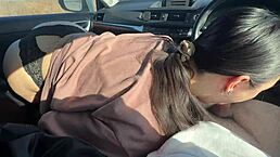 刚在车里操有男友的朋友太撩太刺激