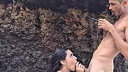 Transei Com A Gostosa Casada Na Praia Suggests Deepthroat And Big Cock Action