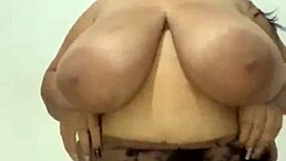 Conversational-emoji sentence wow those massive tits are bouncing everywhere 😍