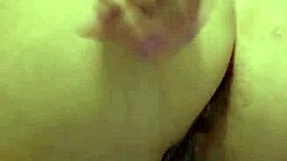 quero dar minha bucetinha de puta, alguém topa me comer de graça? 😏