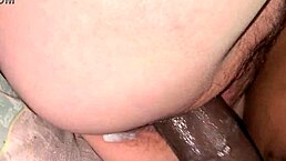 嘿胖臀18+妹干妈男友小粉屄特写传教士狠捅