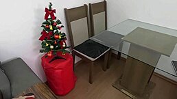 comi o cuzinho e a buceta da minha noiva antes da ceia de natal com boquete e anal interracial