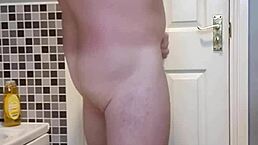 Hey this solo masturbation session focuses on ass and cumshot.