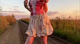 Elza Kom's Sexy Dance Shows Off Big Tits and Curvy Ass in Lingerie!