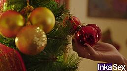 Grinch and Victoria Camargo mess up Christmas by fucking in the ass! 😈