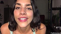 want to lick or fuck my tight pussy while i masturbate outdoors in spanish