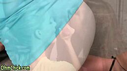 Can you handle this fetish domina blowing your loser cock in heels?