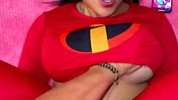 Elastigirl turns into a Colombian prostitute sucking big cock outdoors on Halloween night with squirting orgasm