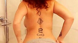 Sara Jay Soaps Up Bubble Ass