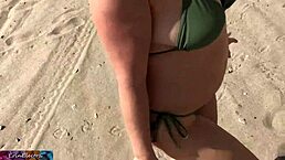 Oh yeah, this beach babe picks up a stud with big dick for bikini cumshot action with blonde big natural tits milf in homemade pickup.