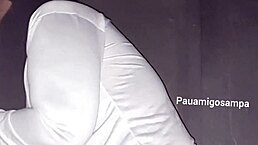 Casada Chupa e Leva Rola Preta nos Buracos da Casa de Swing