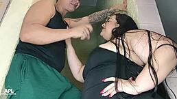 oh wow, my neighbor's so hot, finally got him over to show off his huge verga.. i just had to devour it - parte 1