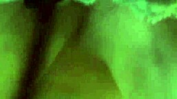 抓到大屁股黑髮妹狂吸狂騎真實自拍