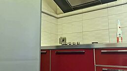 Gostosa you cleaning that stove and getting all hot like why not show off your big ass and natural tits?