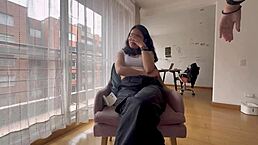 Blonde and her ex-girlfriend end up in amateur homemade lesbian action, fingering and scissoring wet pussies until female ejaculation as sensual bisexual putas.